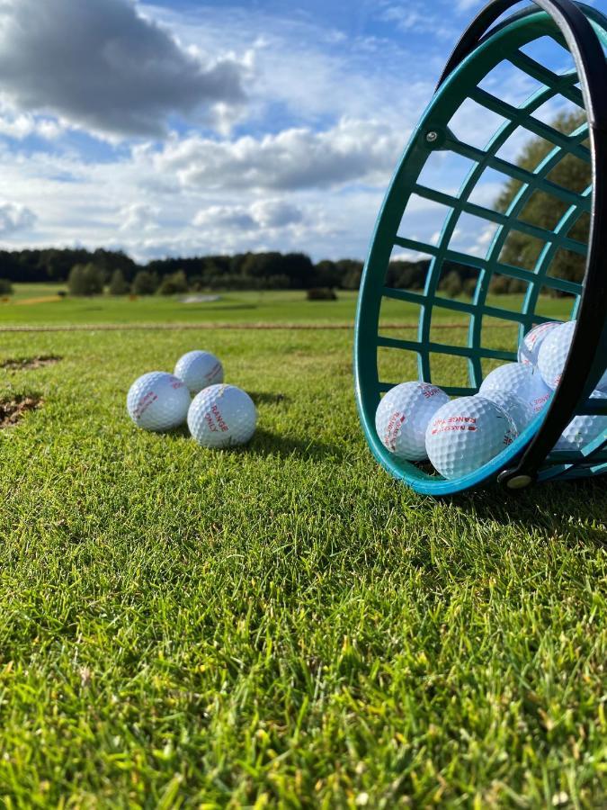 Barrierefreie Ferienwohnungen In Der Naehe Der Golf- Und Freizeitanlage Mudau Eksteriør bilde